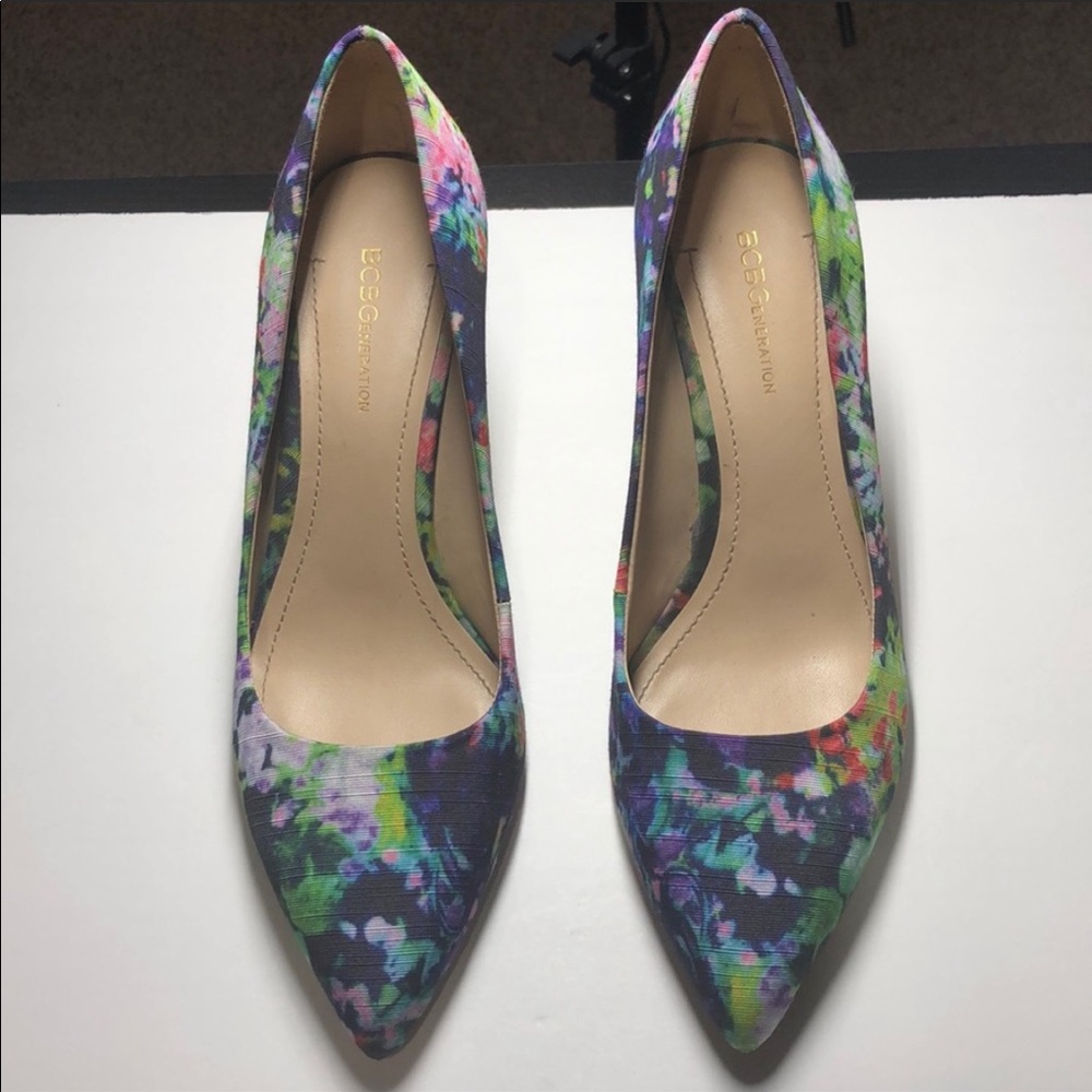 BCBGeneration floral heels size 9